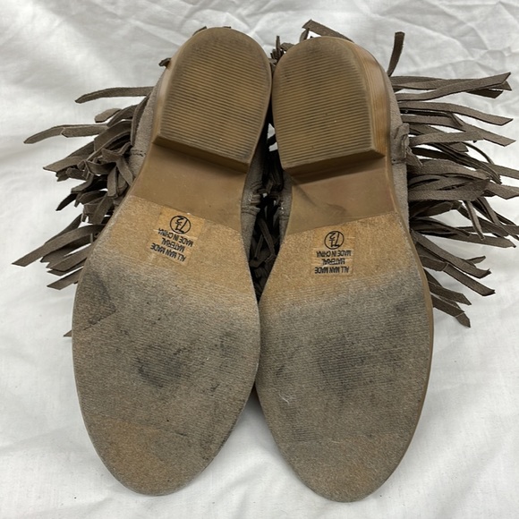 Soda faux leather fringed low top booties ladies sz 7.5 - Picture 7 of 7